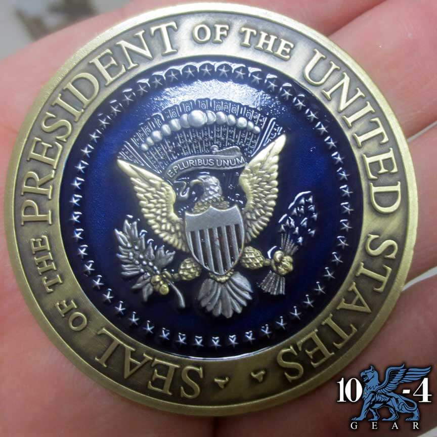100PCS Donald J Trump 2020 Keep America Great Commander Gold Challenge Coin KY